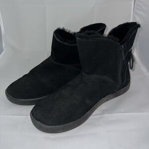 Koolaburra UGG Women's Black Boots Size 9 Faux Fur Lined Side Zip 1019362